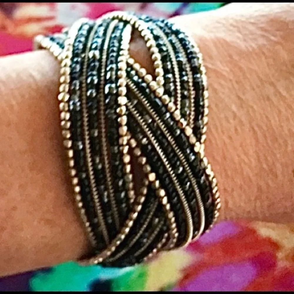 4 Wire memory bracelets bundle - Picture 6 of 9